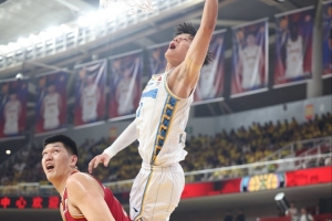 九游体育-顾全：刘传兴侧身撅屁股确实不该 拉手不能把你拉到侧身撅屁股