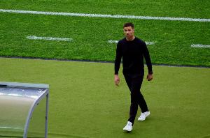 九游体育下载-特巴斯：很高兴阿隆索重返西班牙足坛，他是欧洲顶级教练之一