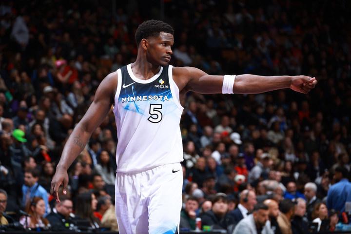 美国本土球星能否重夺MVP？官网列5大候选：华子&amp;amp;布伦森领衔