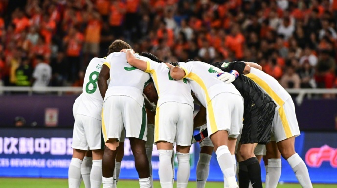 九游体育APP-生涯最惨1败!66岁塞蒂恩被喊下课,回应0-6:想把全队和我都换了