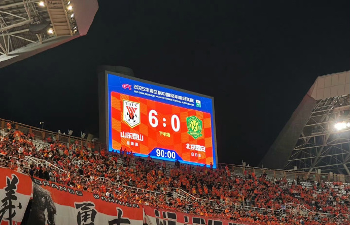 九游体育APP-生涯最惨1败!66岁塞蒂恩被喊下课,回应0-6:想把全队和我都换了