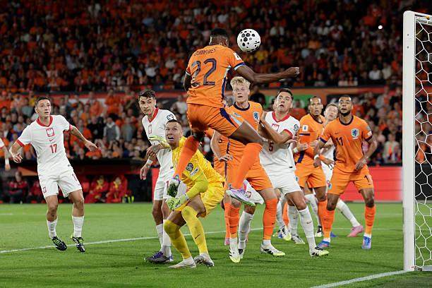 九游体育下载-【世预赛】邓弗里斯破门卡什扳平 荷兰1比1波兰