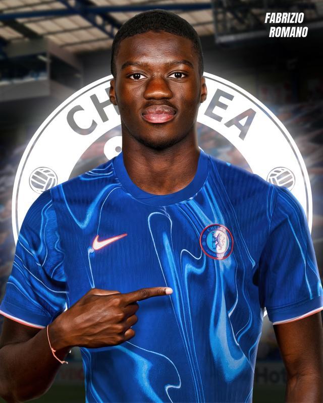 1737388009278006804.jpg 九游体育官网-【早报】时速37公里!曼城喜提亚洲超跑!