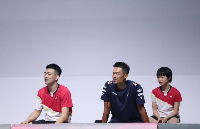 1687931233801000147.png 九游体育-贾一凡找李宗伟要周杰伦演唱会票 郑思维秒变迷弟