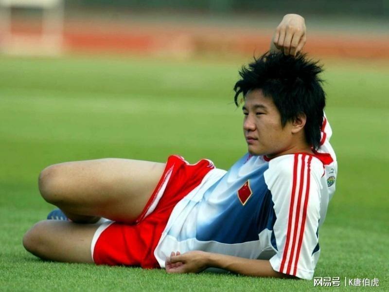 九游体育官网-李金羽个性太强？被李玮锋掐脖子、不理郑智、与朱广沪渐行渐远