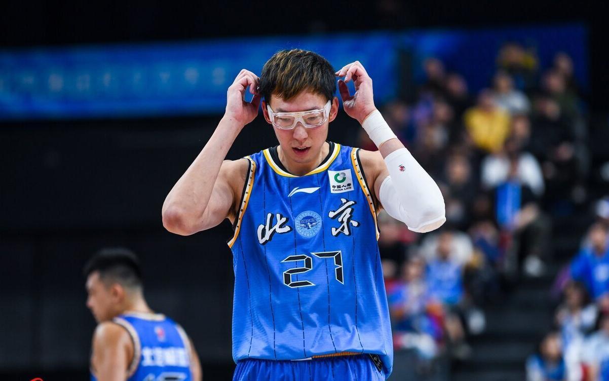 九游体育下载-再打1年！徐杰必须拿顶薪，三个下家留好位置，杜锋有1战术短板